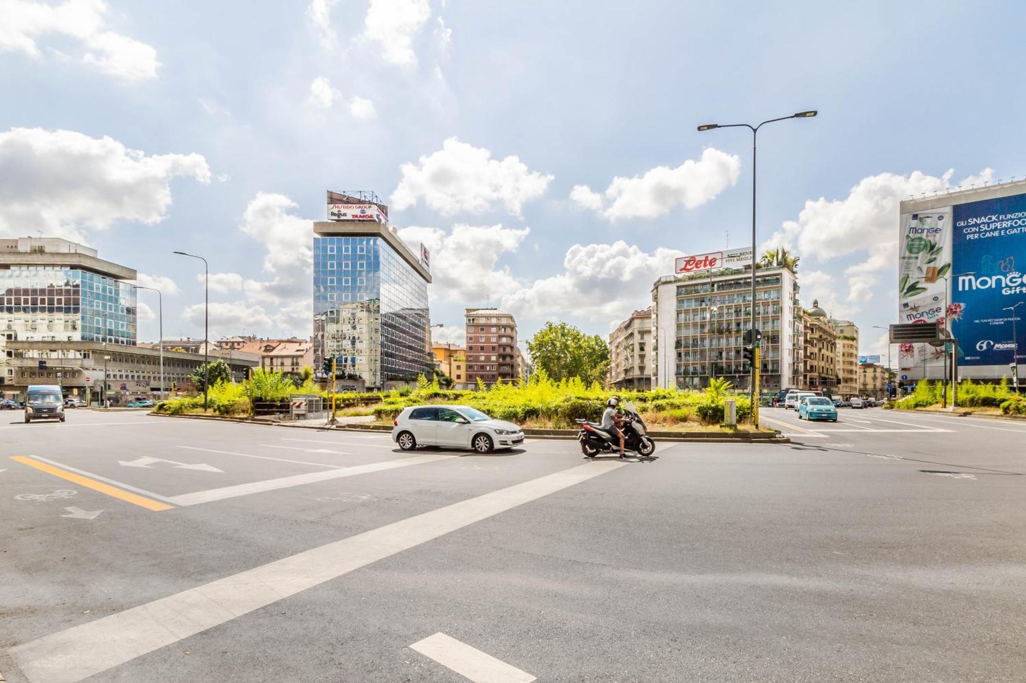 Domusmi Piazzale Loreto Apartment Милано Екстериор снимка