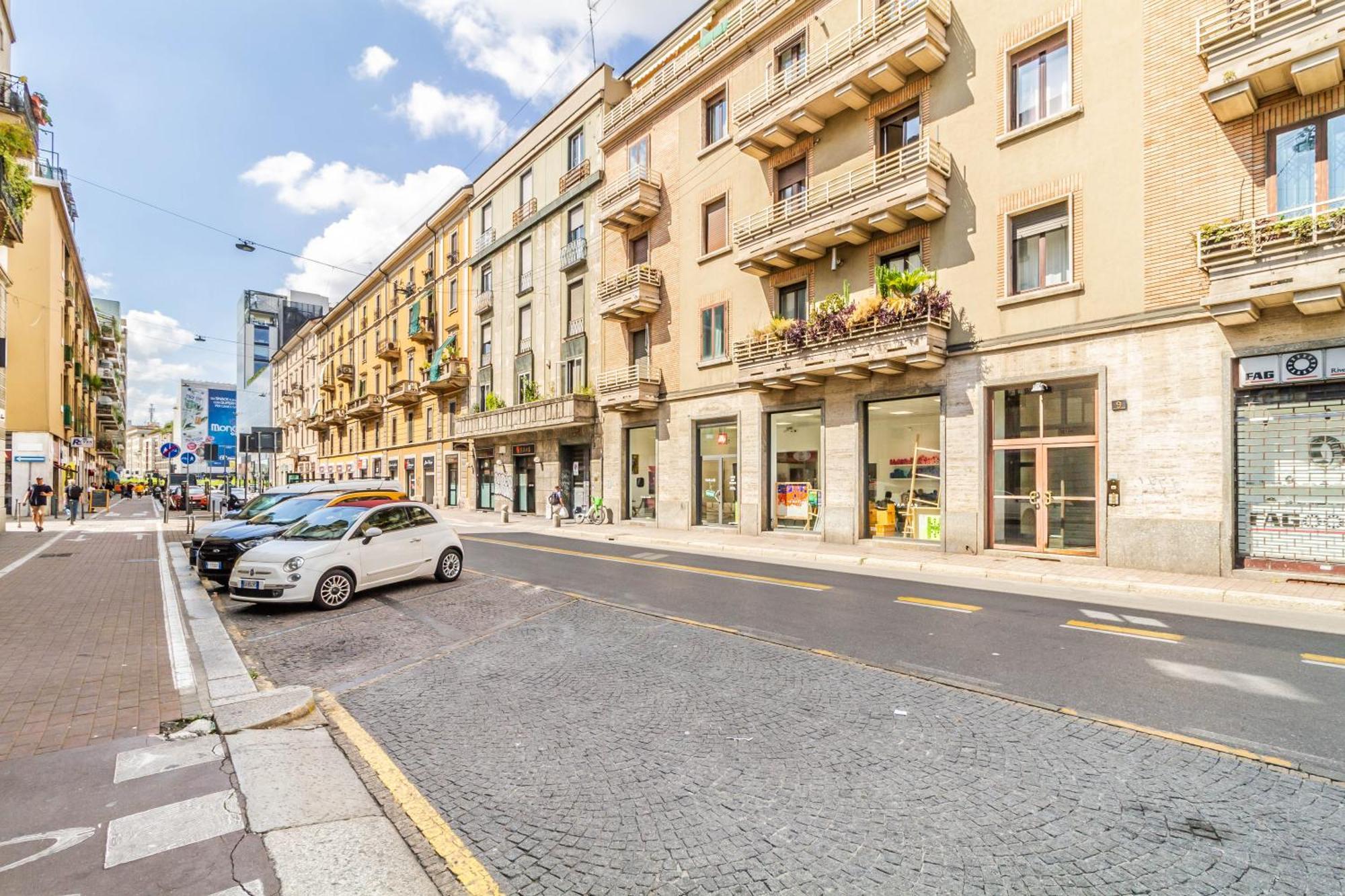 Domusmi Piazzale Loreto Apartment Милано Екстериор снимка